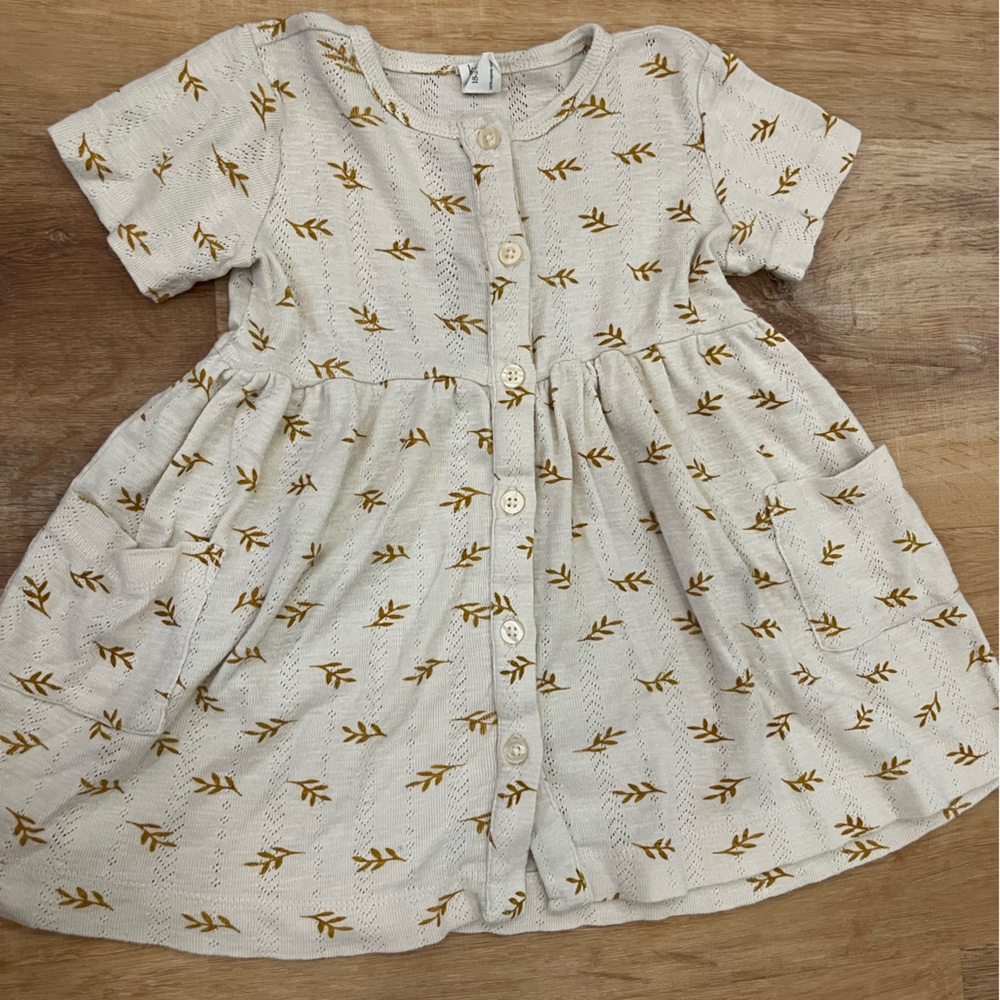 Kate Quinn Cream Dress with Gold Leaf Print. Size 24 months. Girls.